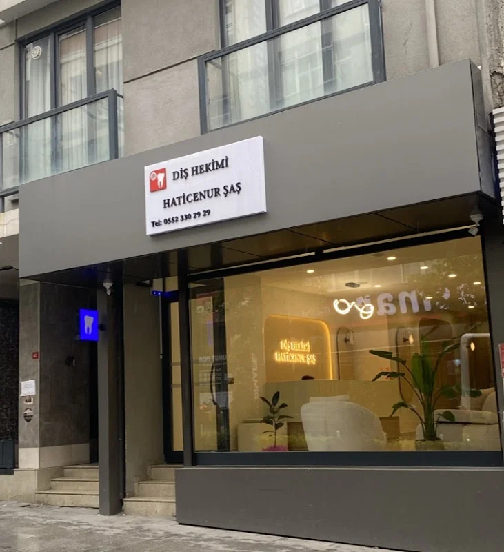 Diş Hekimi Haticenur Şaş