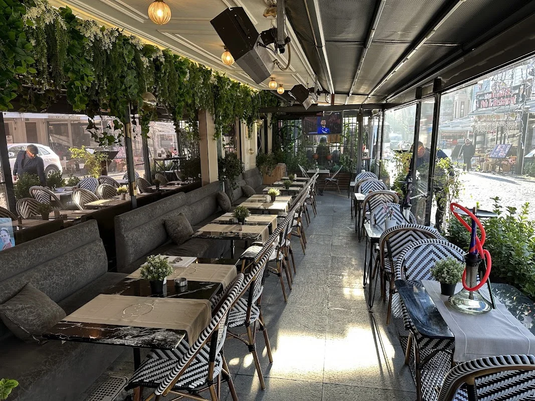 Pranzo Cafe - Pizza & Burgers - Sultanahmet