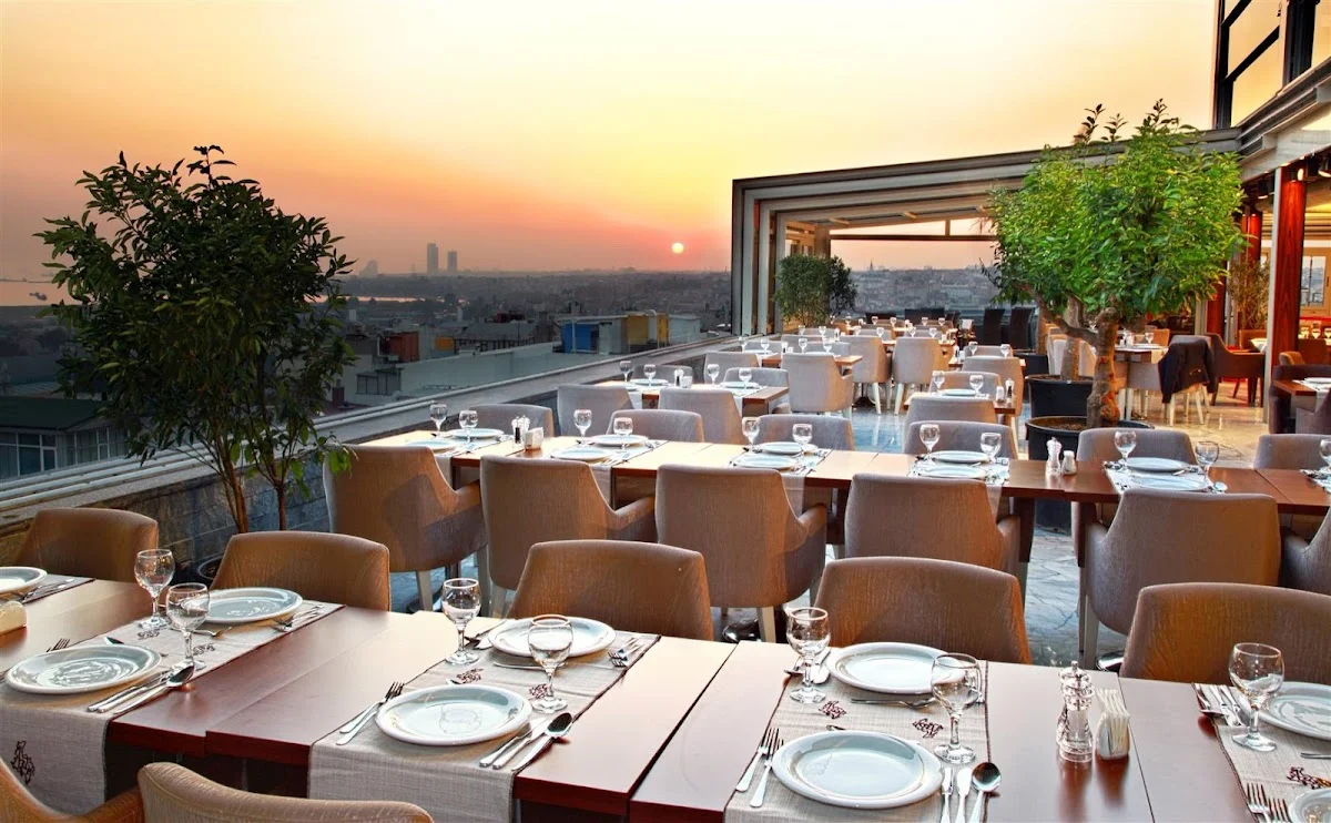 Darkhill Hotel Teras Restaurant