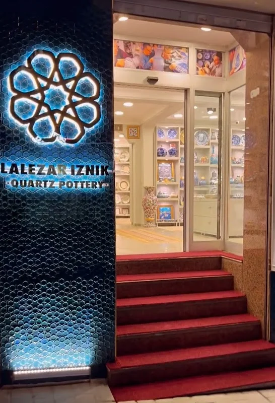 Lalezar İznik Pottery Tiles