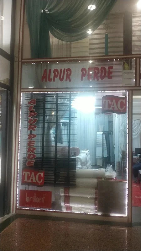 Alpur perde
