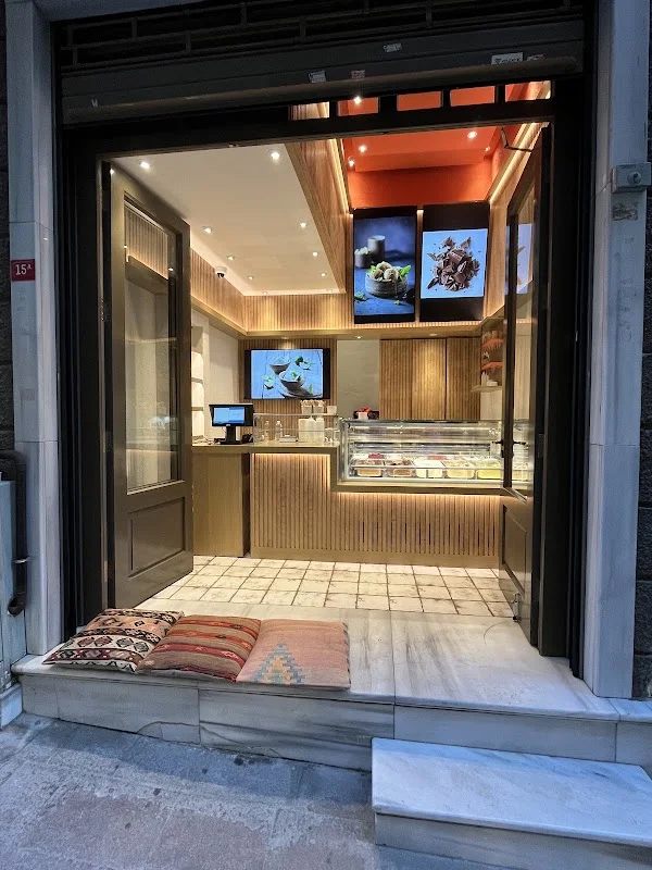 Peyra Gelato