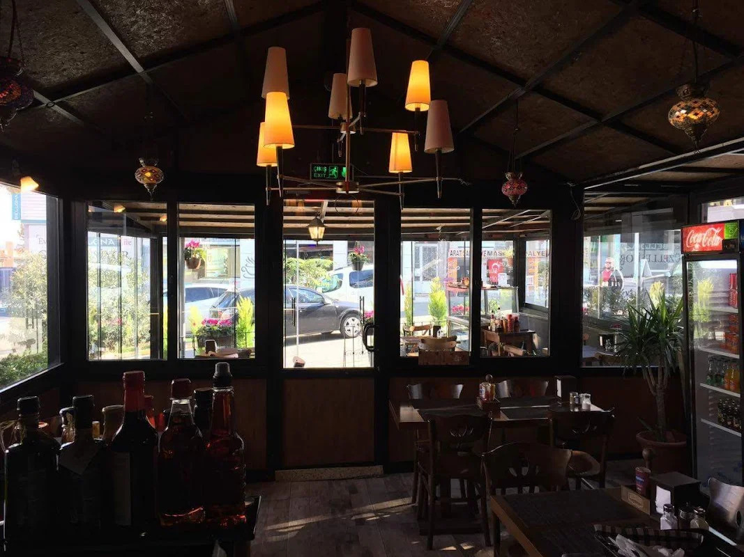 Çeşme Cafe & Nargile