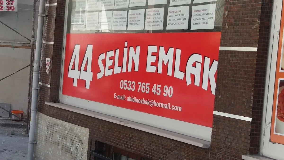 44 Selin Emlak