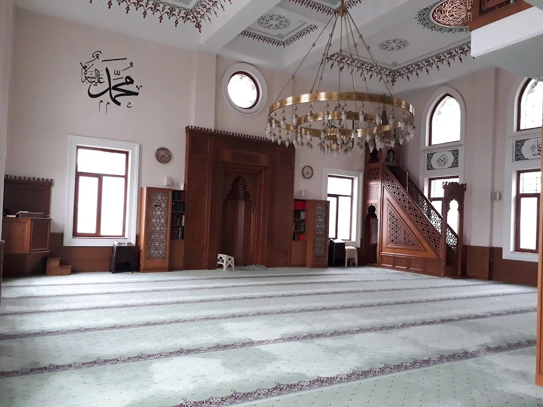 Osman Nuri Özbek Camii