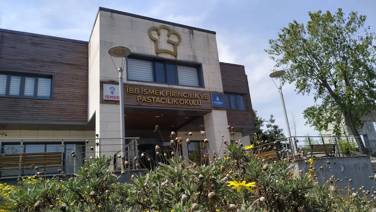 Enstitü İstanbul İSMEK Fırıncılık ve Pastacılık Okulu