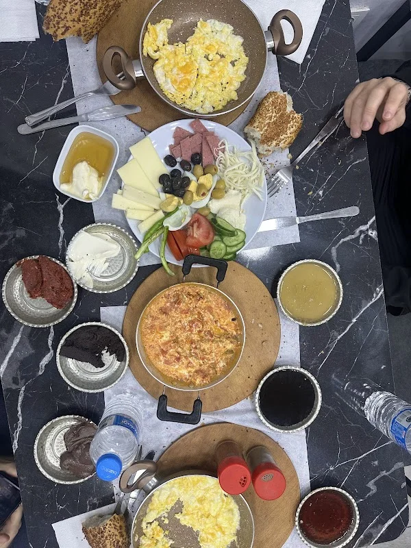 KASIM KAHVALTI SALONU