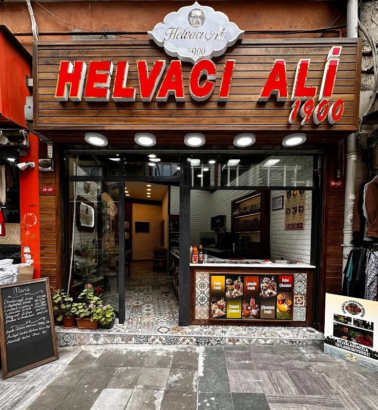 Helvacı Ali Demirkapı