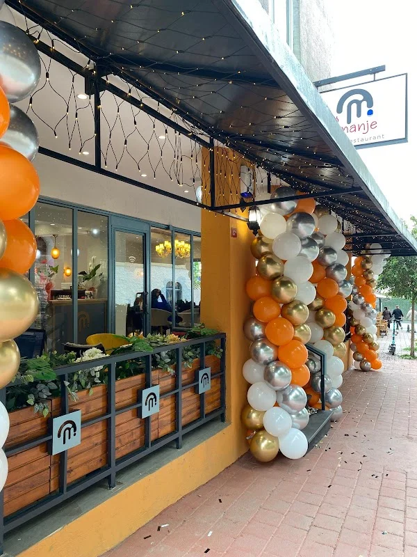 Nö Manje Cafe