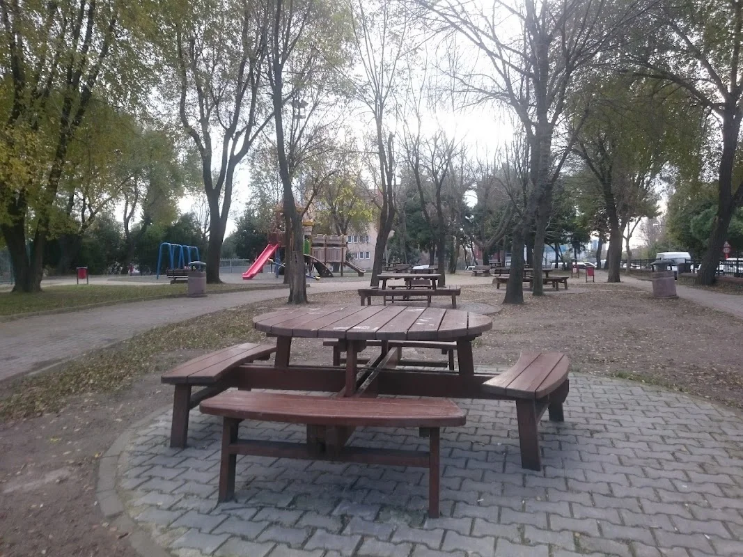 Tozkoparan Barış Parkı