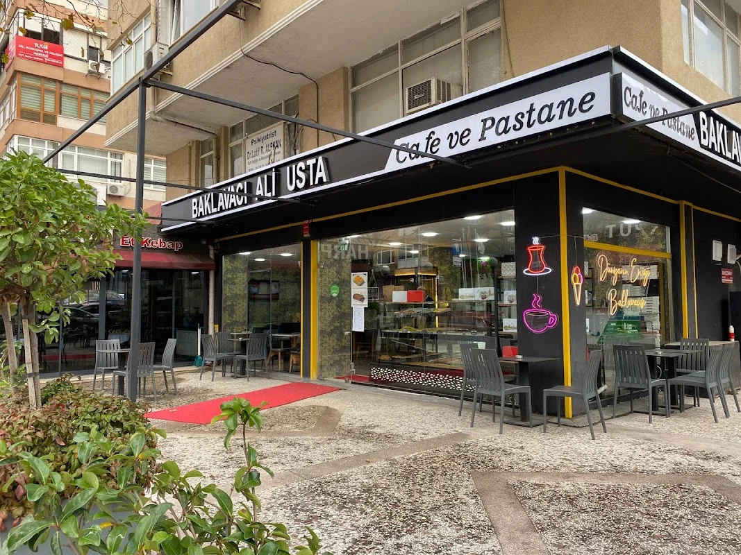 Baklavacı Ali Usta