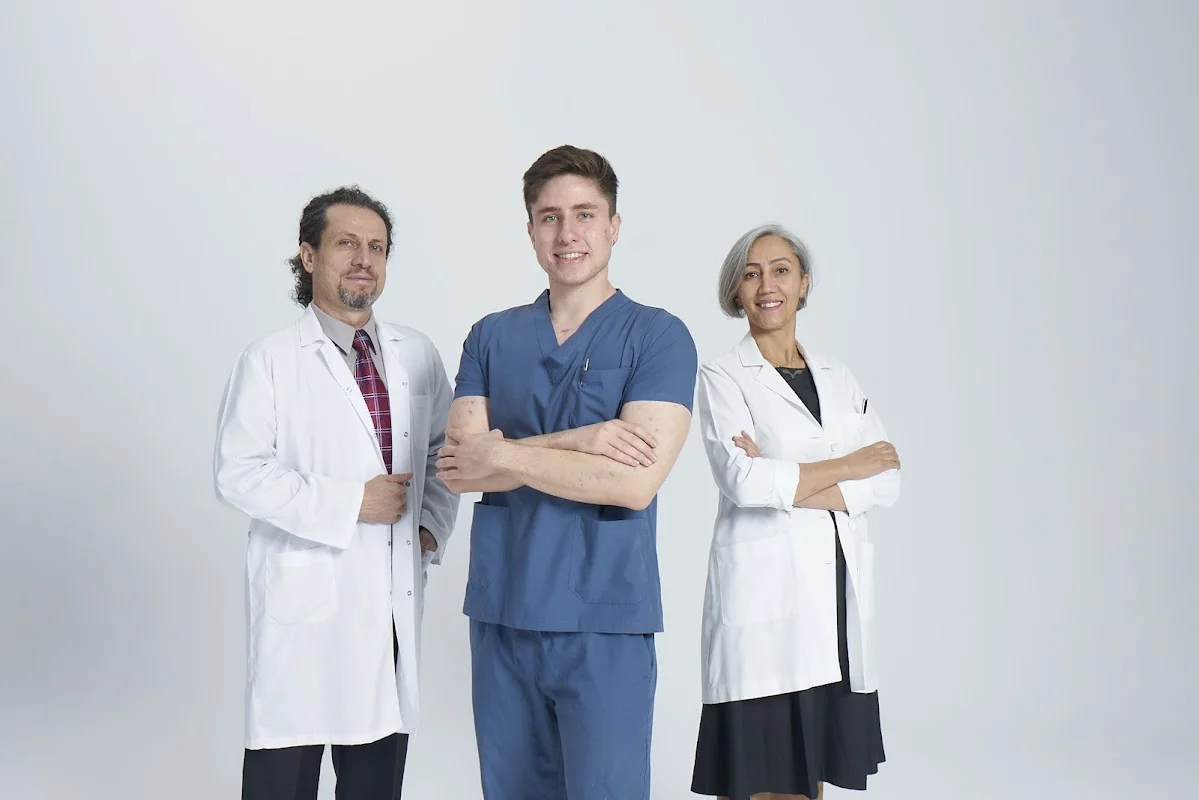 Meditravelist Medical / Health Assistance Company