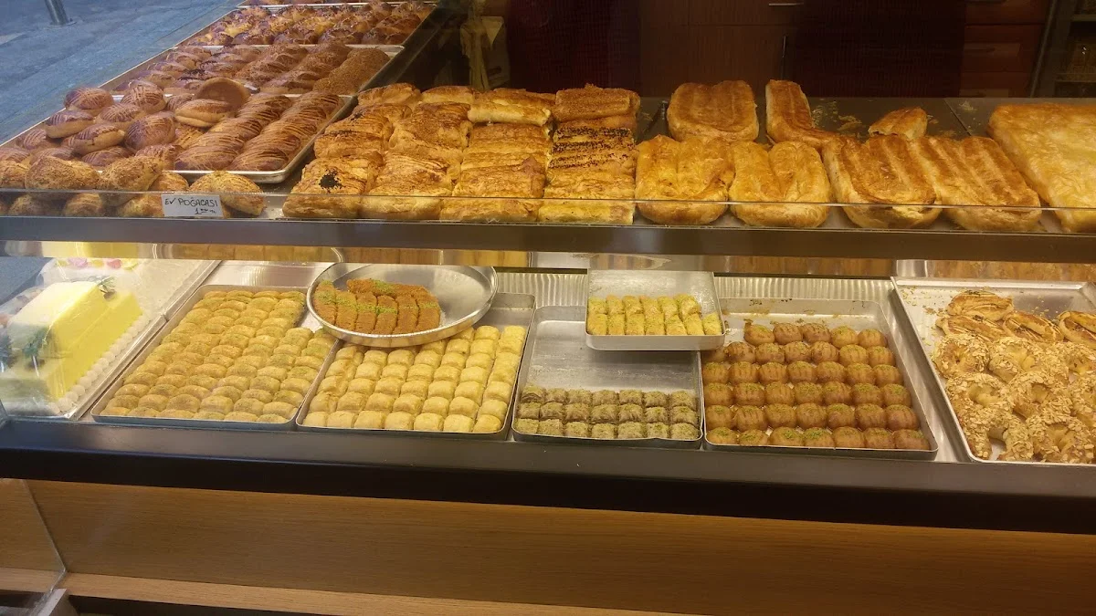 Tatlıcılar Pastanesi