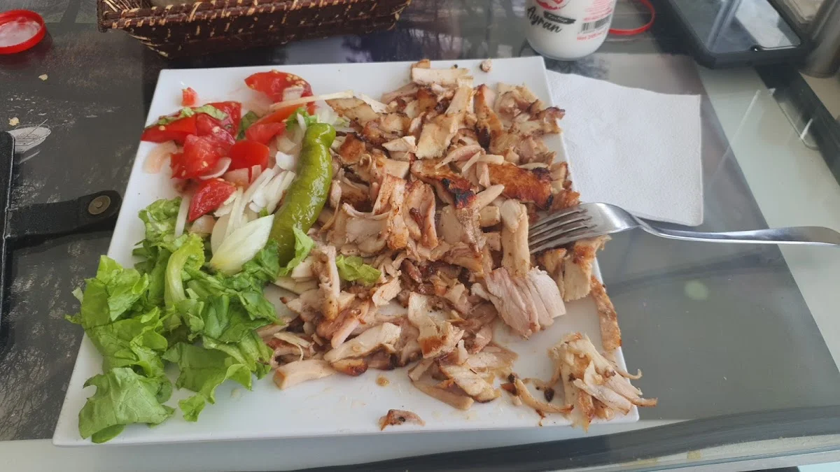 Nar Tavuk Döner Döner Kebaboloji