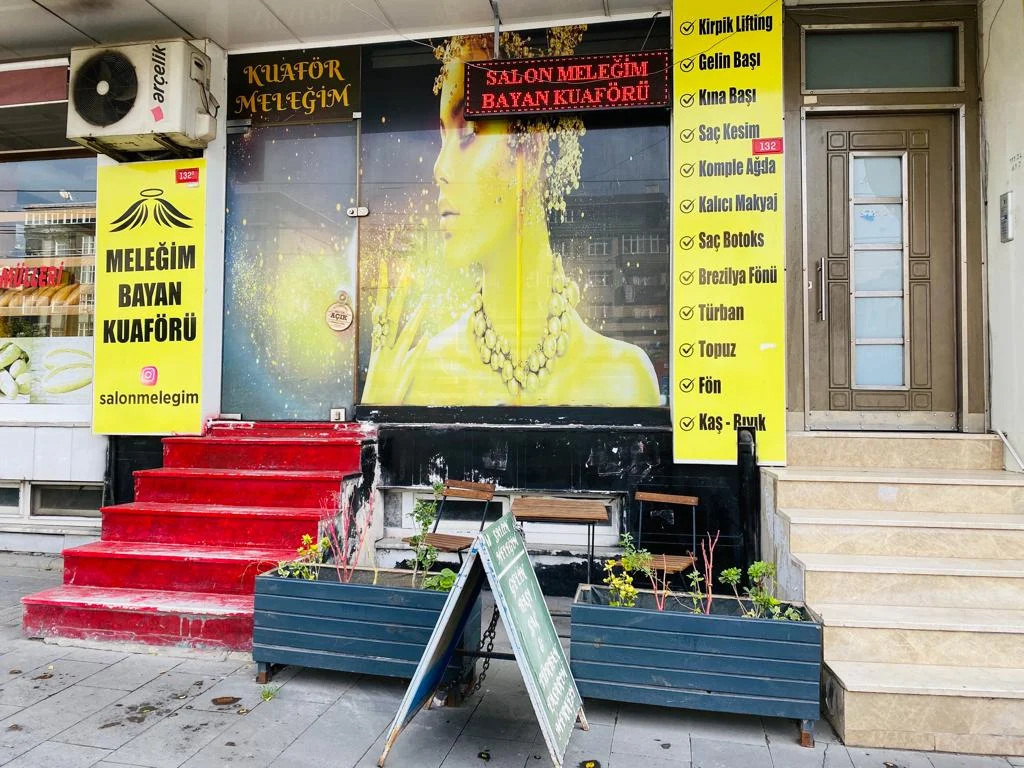 SALON MELEĞİM