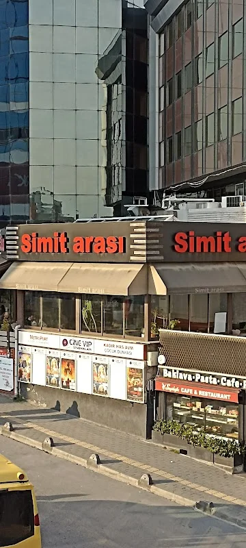 Simit arası