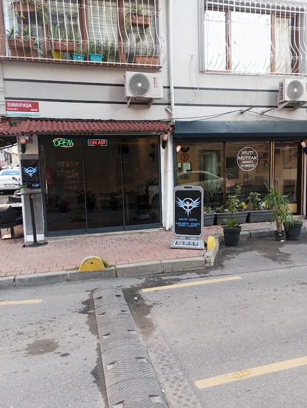 Muti Trabzon Kahvaltıcısı Trabzon Kahvaltısı Kuymak Mıhlama Secmeli Kahvaltı Turkish Breakfast