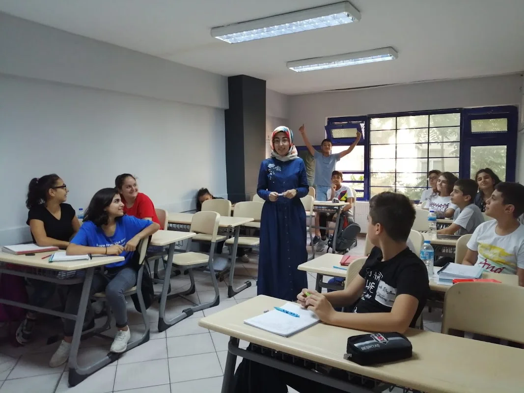 BAĞCILAR YENİAY FEN BİLİMLERİ
