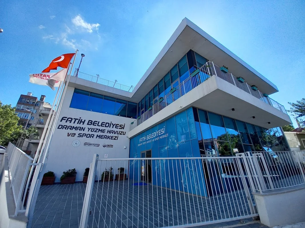 Fatih Belediyesi Draman Yüzme Havuzu ve Spor Kompleksi