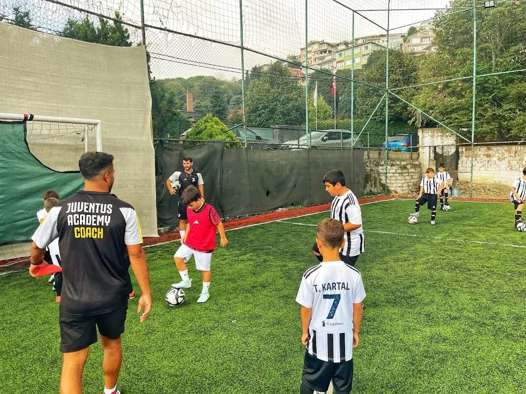 İstinye Halı Saha