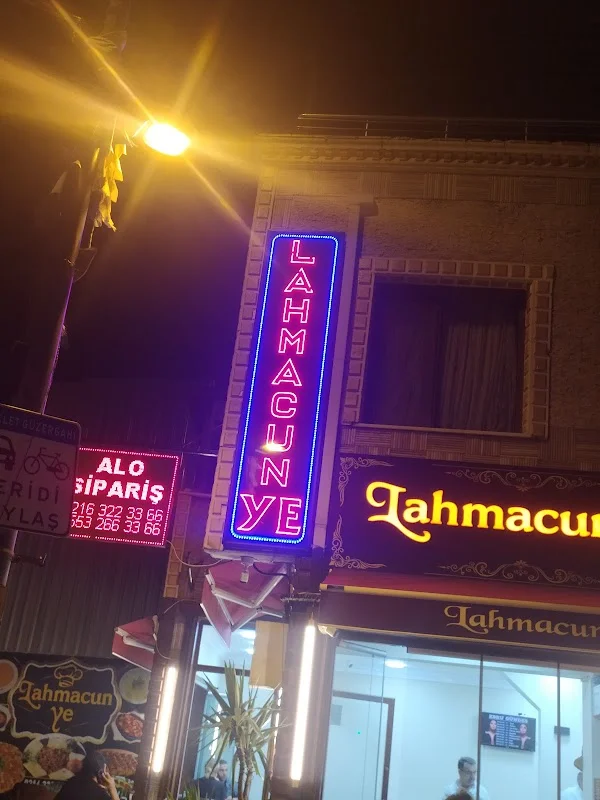 Lahmacun ye