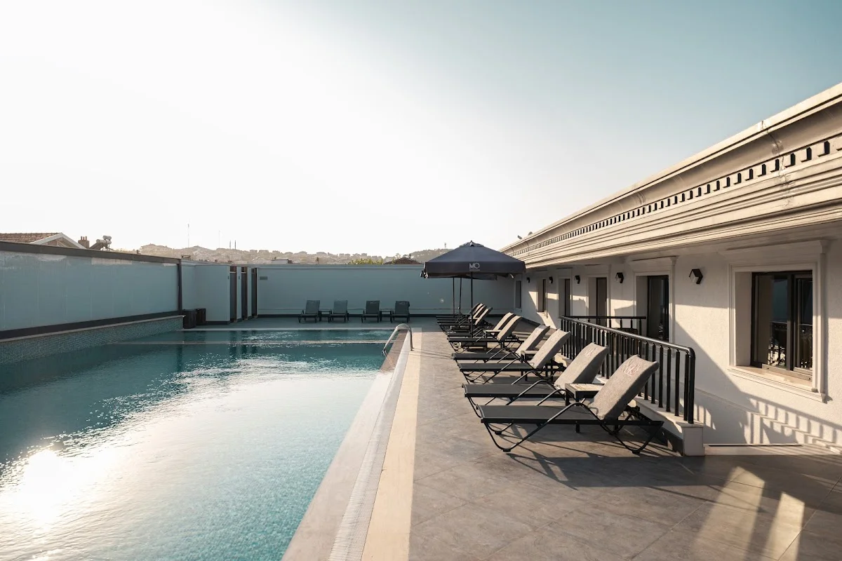 MQ Hotel Suites & SPA
