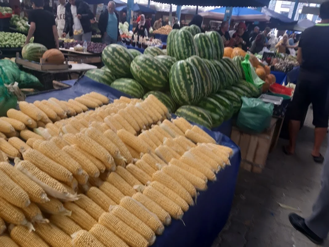 ÇİFTLİKKÖY HALK PAZARI