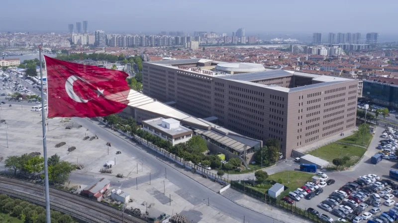 OLKAN İŞSEVER BAKIRKÖY HUKUK AVUKATLIK ARABULUCULUK BÜROSU-Boşanma Avukatı- İşçi Avukatı- Tazminat Avukatı- Ceza Avukatı