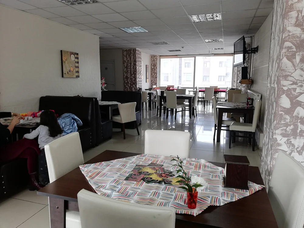 +1 Cafe & Restoran
