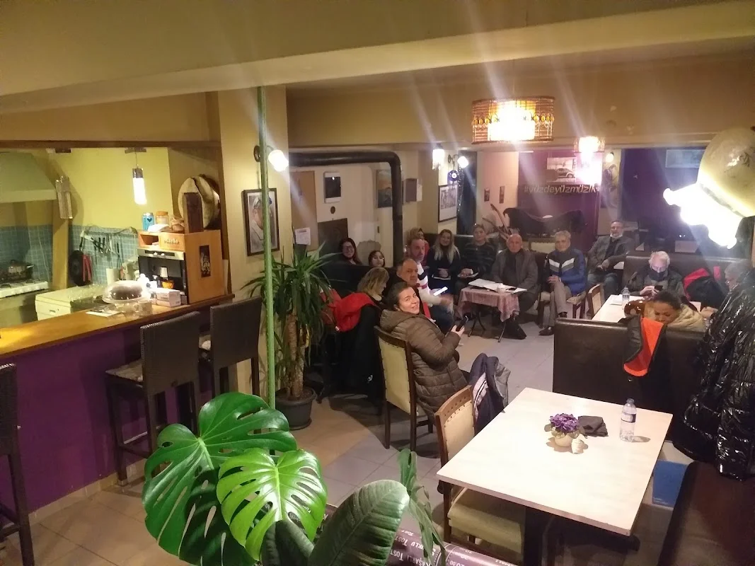 68'ler Cafe
