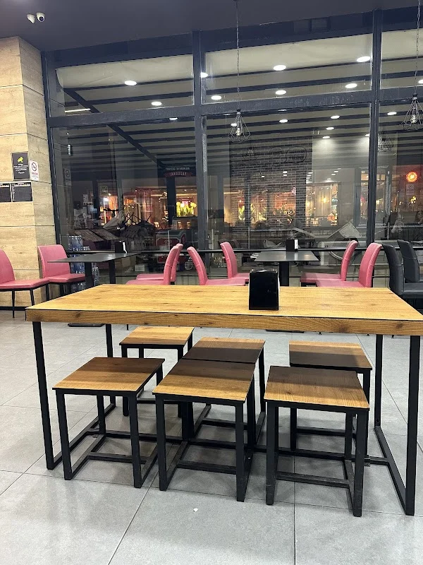 Esenler Havaalanı Mahallesi Domino's Pizza