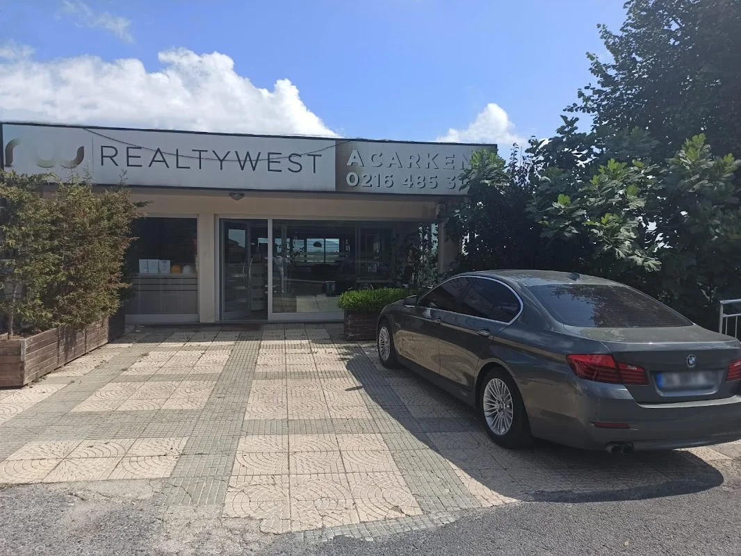 Acarkent Realty West