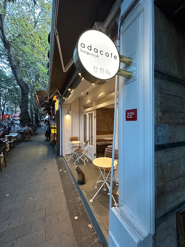 Ada Cafe Kuzguncuk - Üsküdar, İstanbul