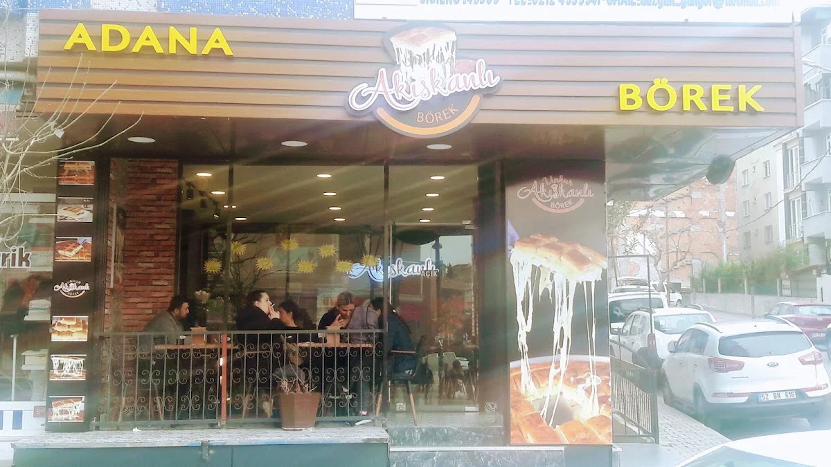 Adana Akışkanlı Börek Soğanlı - Bahçelievler, İstanbul