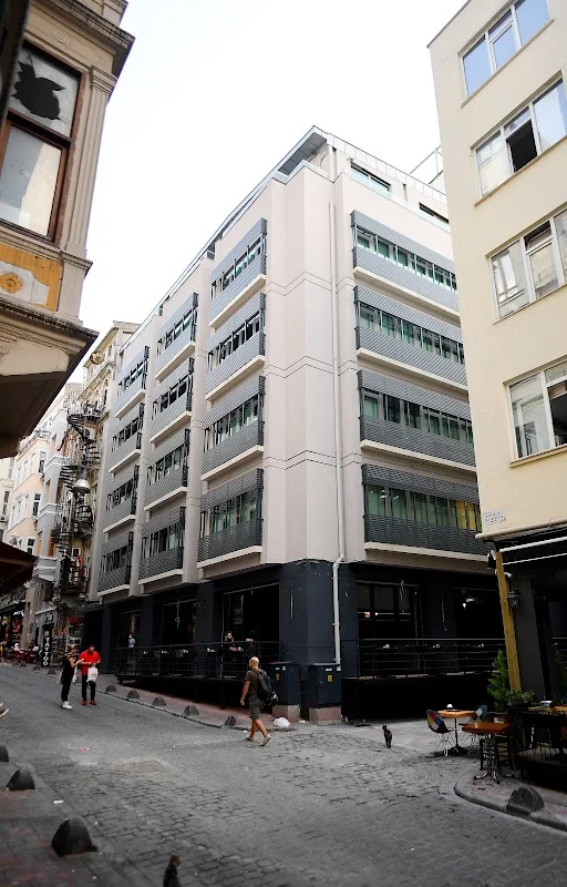 Akademi Beyoğlu - Beyoğlu, İstanbul