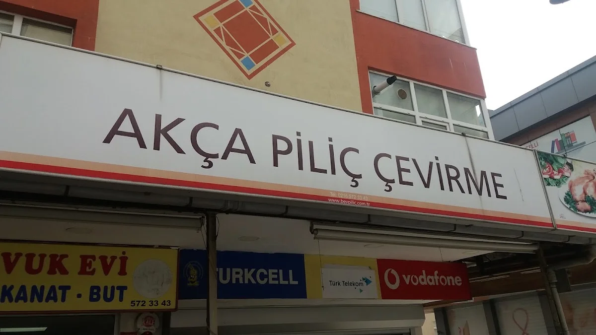 Akça Tavuk Evi