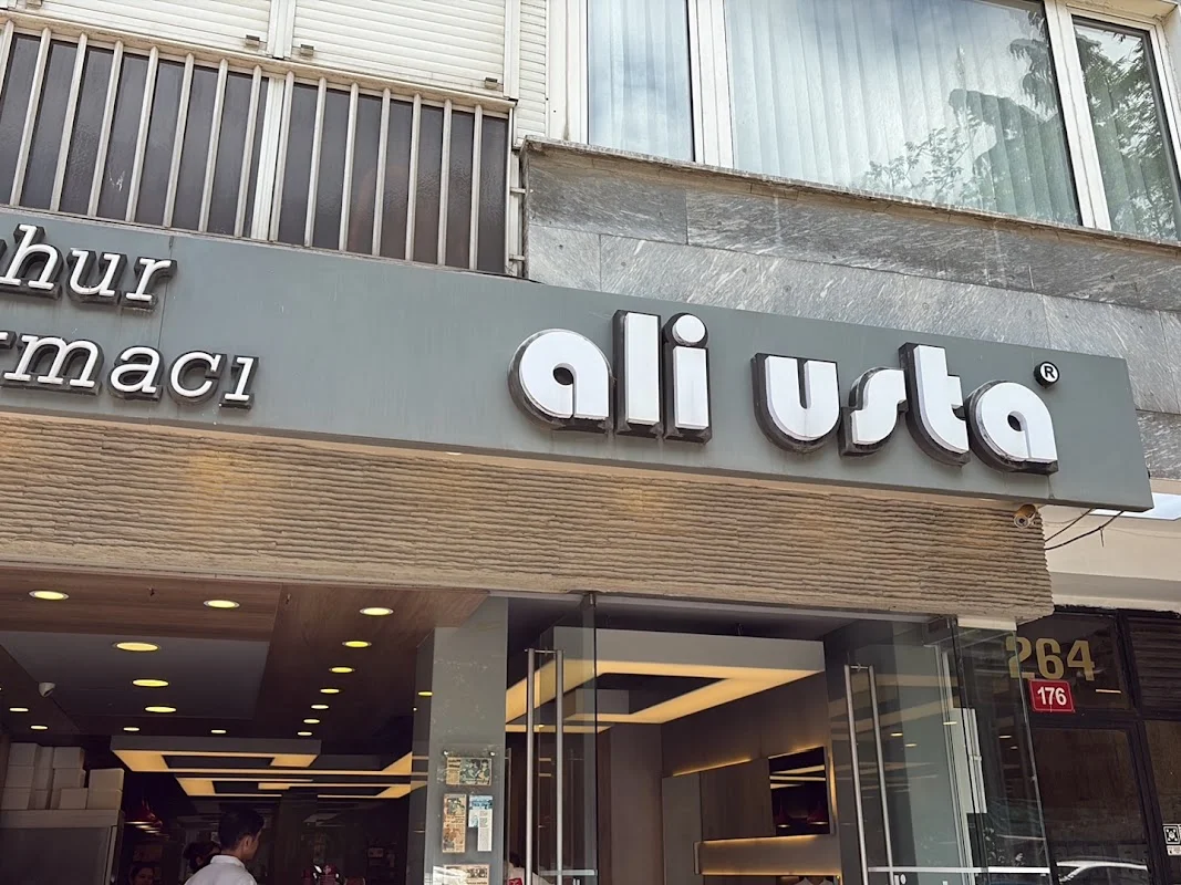 Ali Usta
