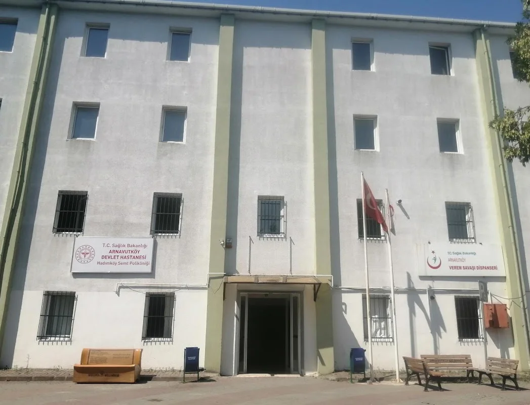 Arnavutköy Devlet Hastanesi Semt Polikliniği. - Arnavutköy, İstanbul