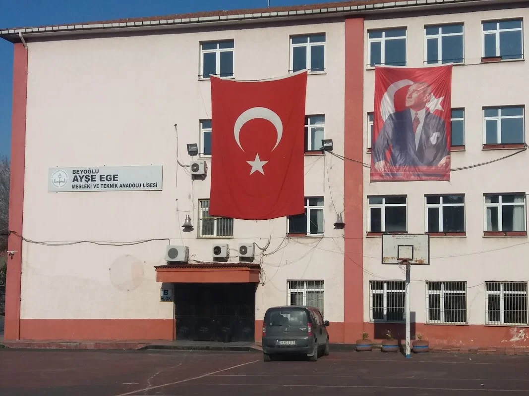 Ayşe Ege Çok Programlı Anadolu Lisesi - Beyoğlu, İstanbul