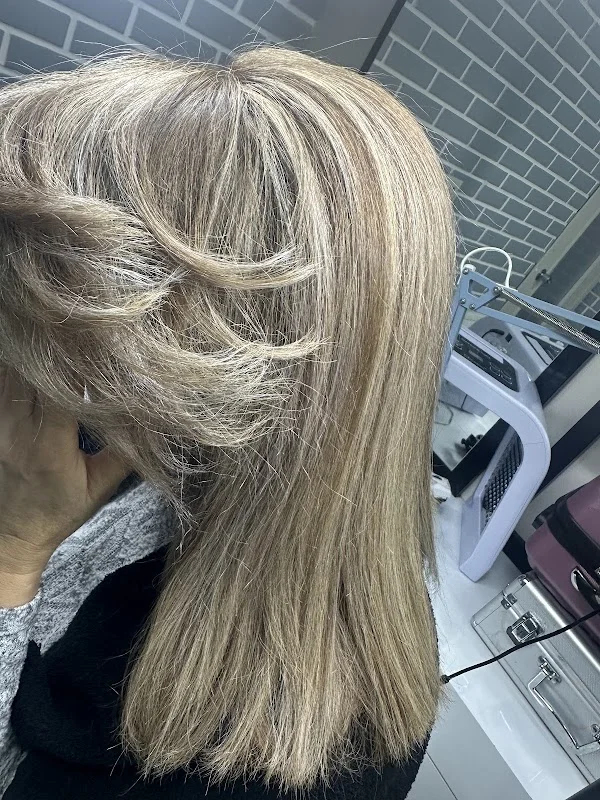 Ayşegül Kuaför ve Güzellik Merkezi