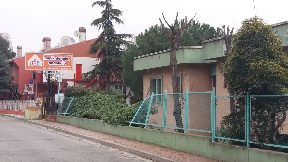 Bahçeşehir Minik Dehalar Anaokulu - Bahçeşehir - Montessori - Başakşehir, İstanbul