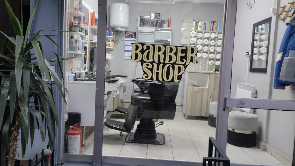 Barber's Shop - Fikret Tüysüzoğlu - Kadıköy, İstanbul