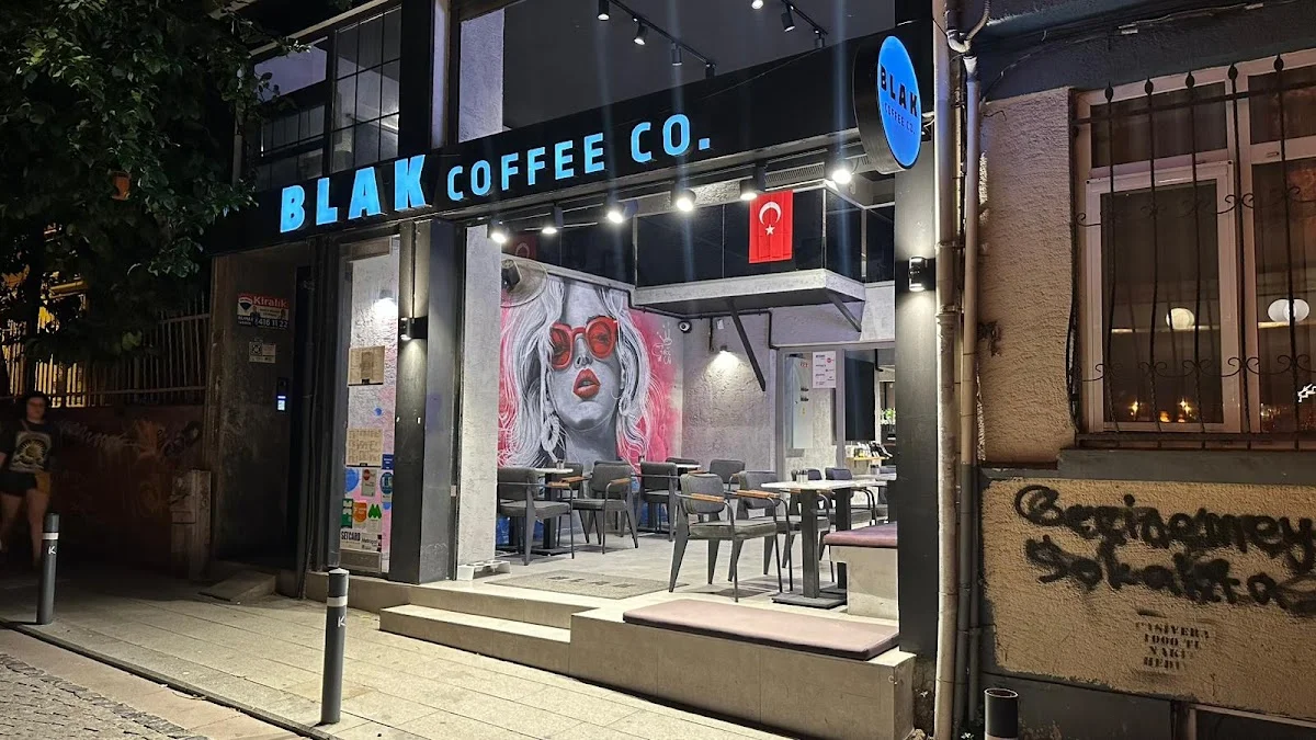 BLAK Coffee Co. Yeldeğirmeni