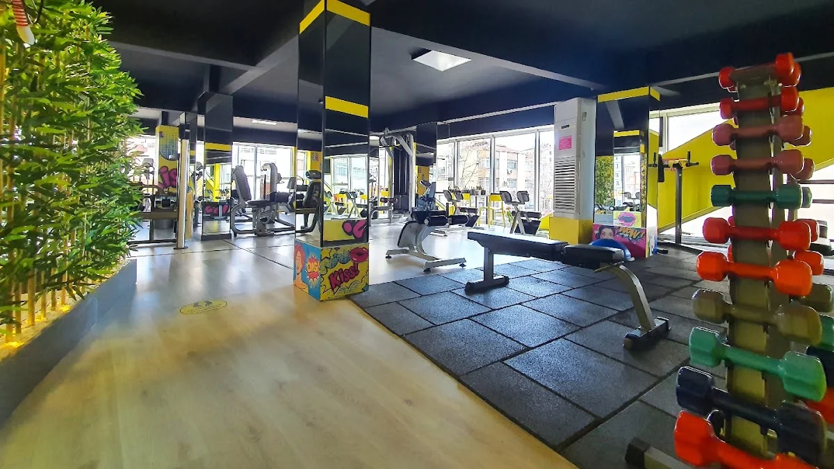 Blue Gym Women Fitness Pilates