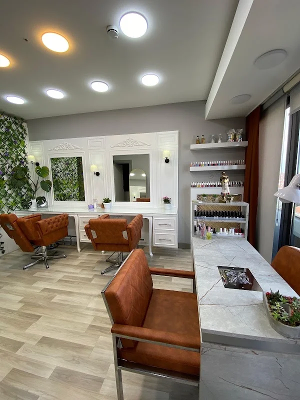 Buse TEKKUŞ Kuaför Hair & Make Up
