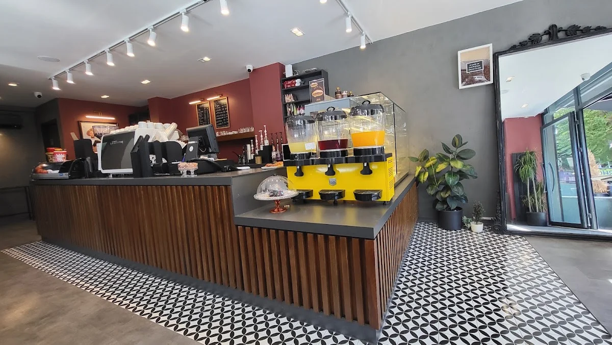 Cafe Lundi