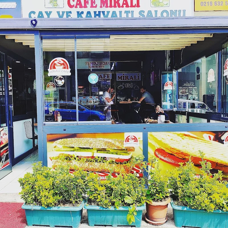 Cafe Mirali Çay Kahve Ve Kahvalti Salonu