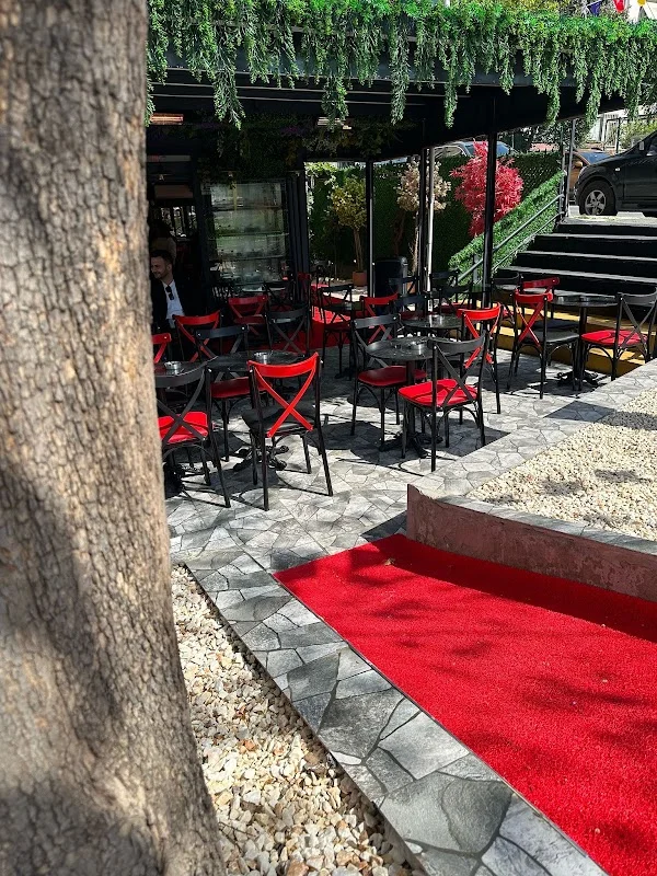Cafe Ne Olmuş