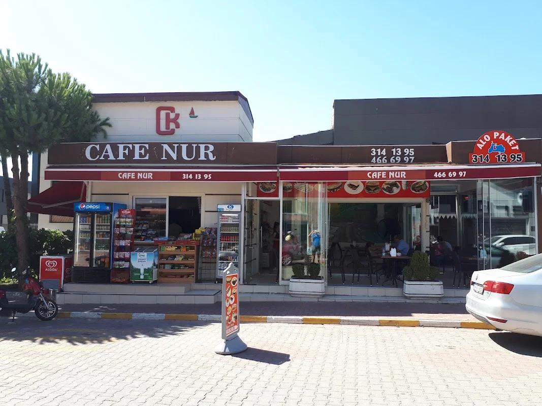 Cafe Nur