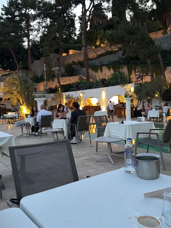 Capri Beach Restaurant